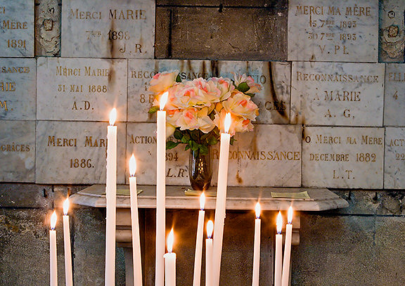 Offerings to Mary